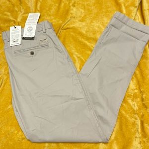 NWT Ben Sherman khaki chinos. Size 34x32